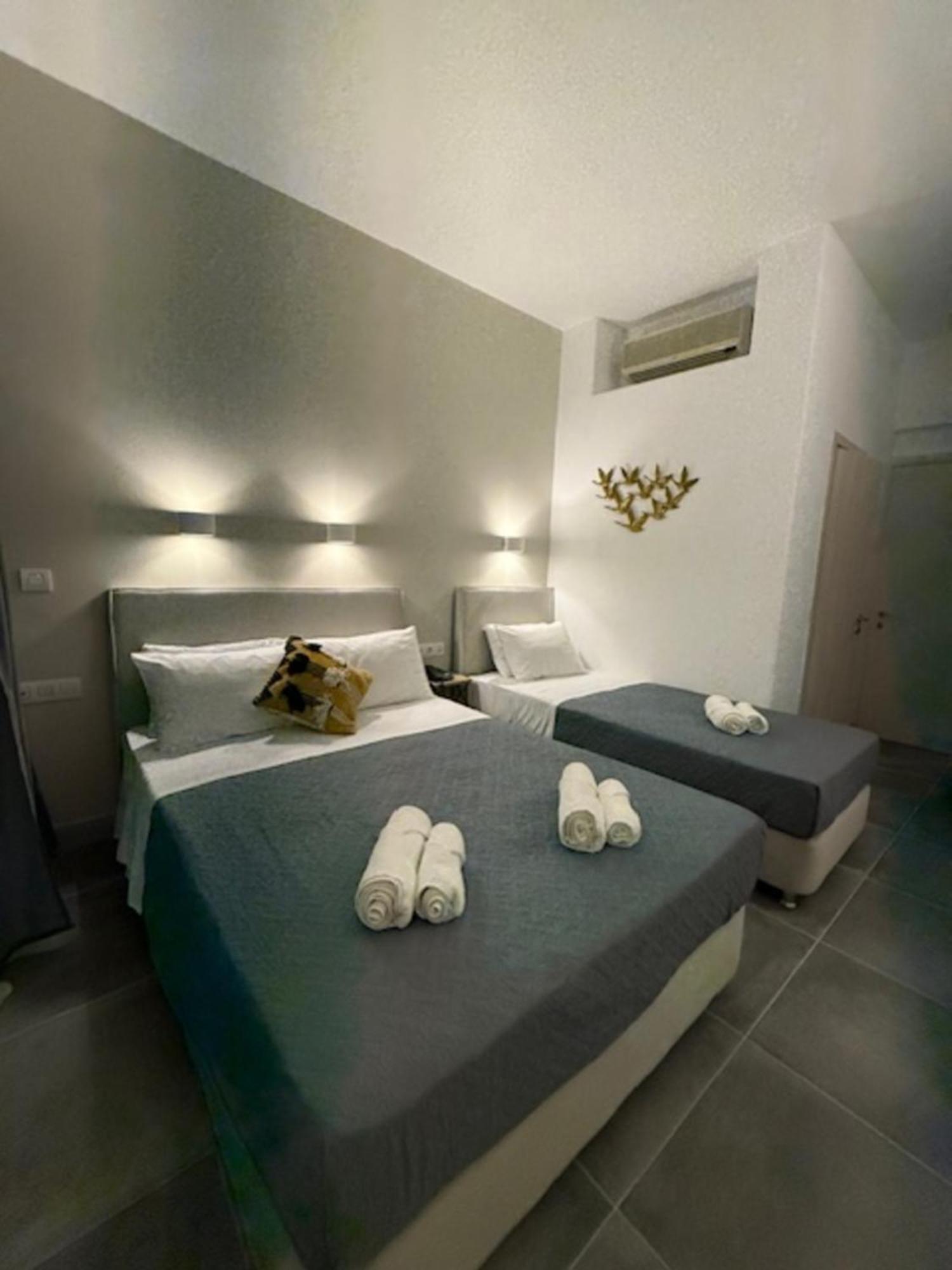 Dilion Hotel Парікія Екстер'єр фото